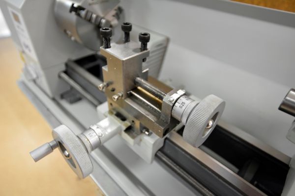 Станок токарный Metal Master MML 1425 V (140X250V) - фото