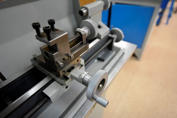 Станок токарный Metal Master MML 1425 V (140X250V) - фото