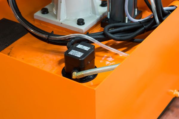 Двухколонный полуавтоматический ленточнопильный станок Stalex TGK-4240 - фото