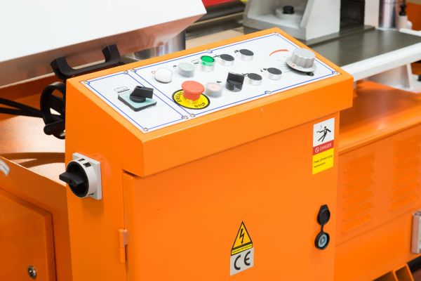 Двухколонный полуавтоматический ленточнопильный станок Stalex TGK-4240 - фото