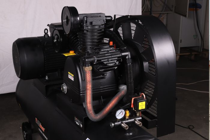 Компрессор с ременной передачей AEROMAX 1350/500 HP - фото