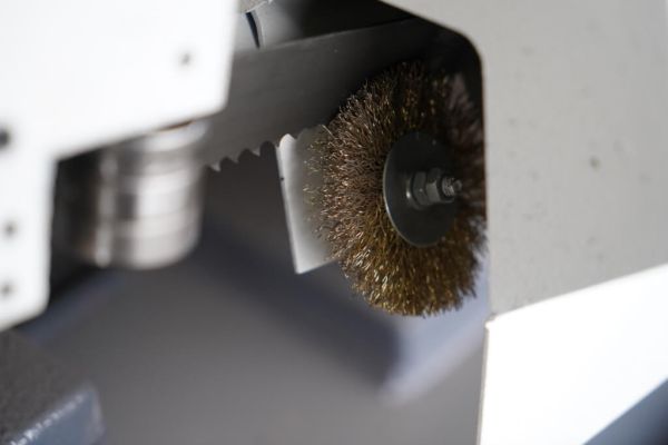 Полуавтоматическая ленточная пила по металлу Metal Master BSM-350 SAF - фото