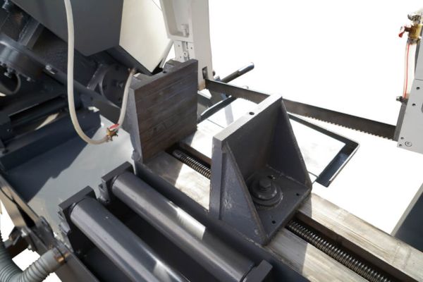 Полуавтоматическая ленточная пила по металлу Metal Master BSM-400 SAF - фото