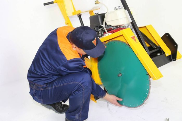 Резчик швов Splitstone CS-1813 двигатель Lifan - фото