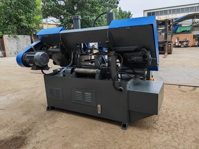 Двухколонный полуавтоматический ленточнопильный станок MetalTec BS 300 CH - фото