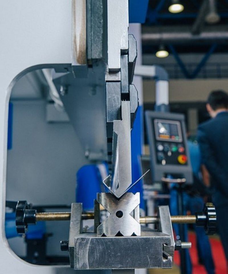 Гидравлический листогибочный пресс MetalTec HBM 30/1600 (WC67Y-30TX1600) (E22) - фото