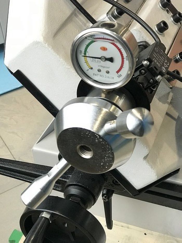 Ленточная пила по металлу MetalTec BS 250 FH - фото