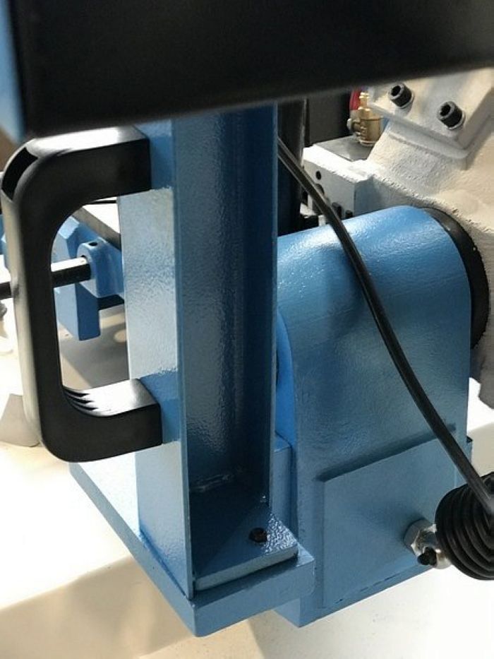 Ленточная пила по металлу MetalTec BS 250 FH - фото