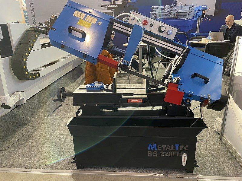 Ленточная пила по металлу MetalTec BS 228 FH - фото
