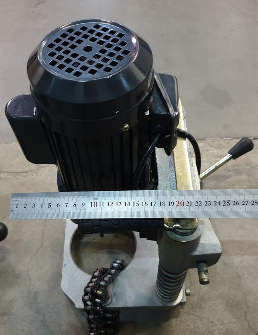 Станок для вырезания отверстий в трубах СДВО-114 - фото