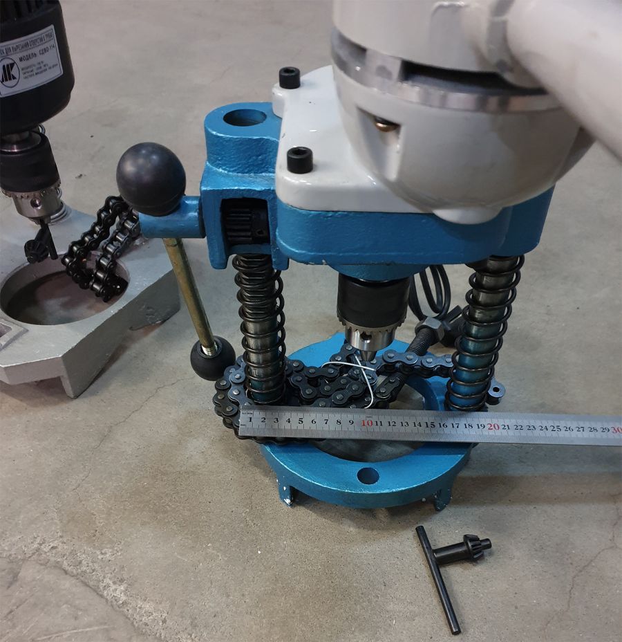 Станок для вырезания отверстий в трубах СДВО-114А - фото