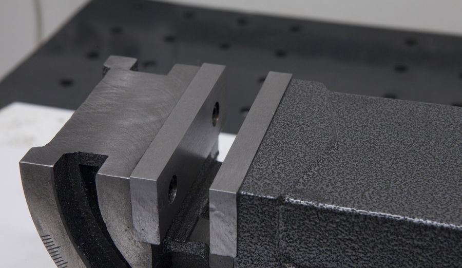 Тиски станочные Stalex QHK125 угловые 2-х осевые, ширина губок 125 мм - фото