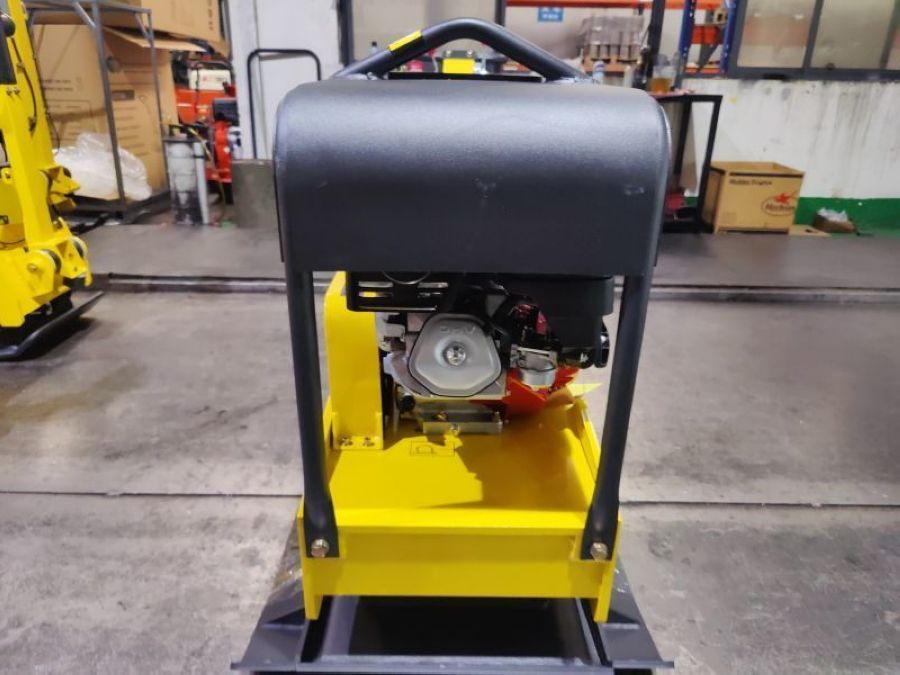 Виброплита TOR C-330A (Honda) - фото