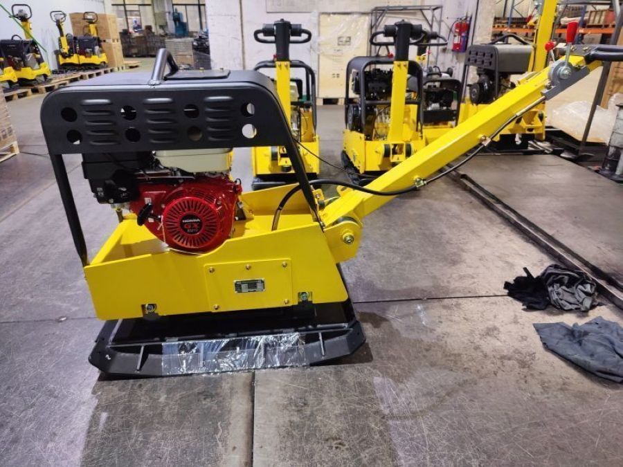 Виброплита TOR C-330A (Honda) - фото