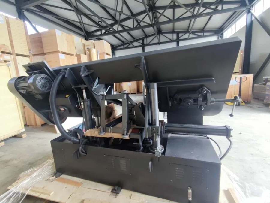 Двухколонный полуавтоматический ленточнопильный станок MetMachine LS4040-000000 - фото