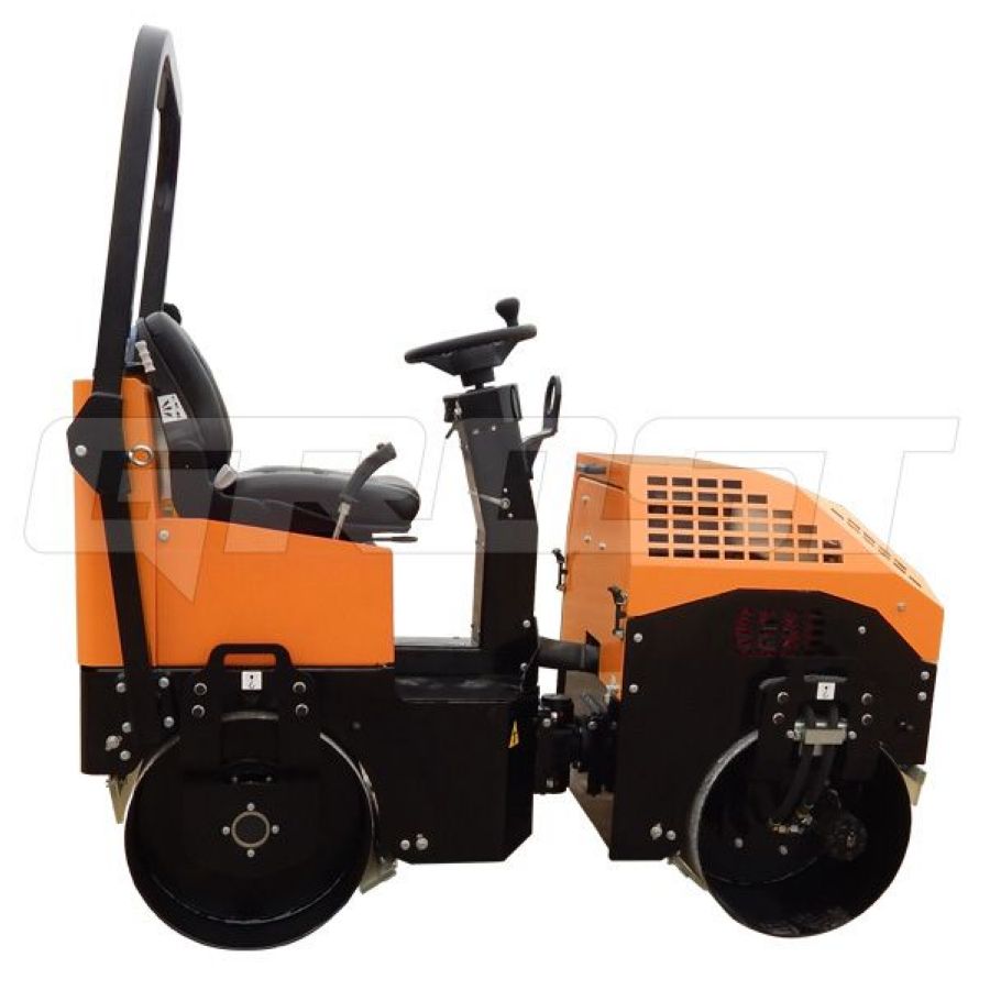 Виброкаток с сиденьем оператора GROST VR1000 - фото