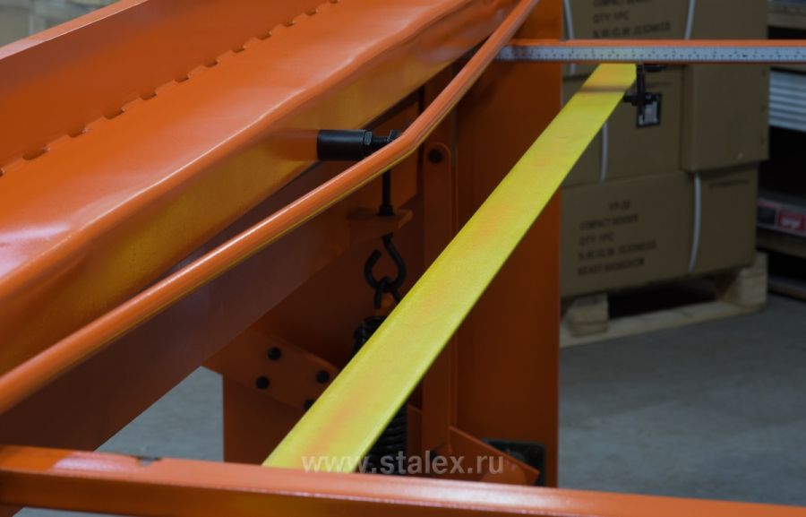 Гильотина ножная Stalex Q01-1.6x1320B - фото