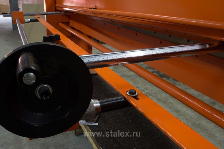 Ножницы гильотинные Stalex Q01-0.8х2540 - фото