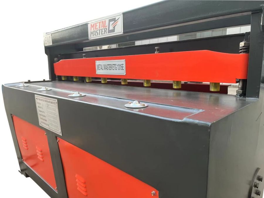 Гильотина электромеханическая METALMASTER ETG 1315E - фото