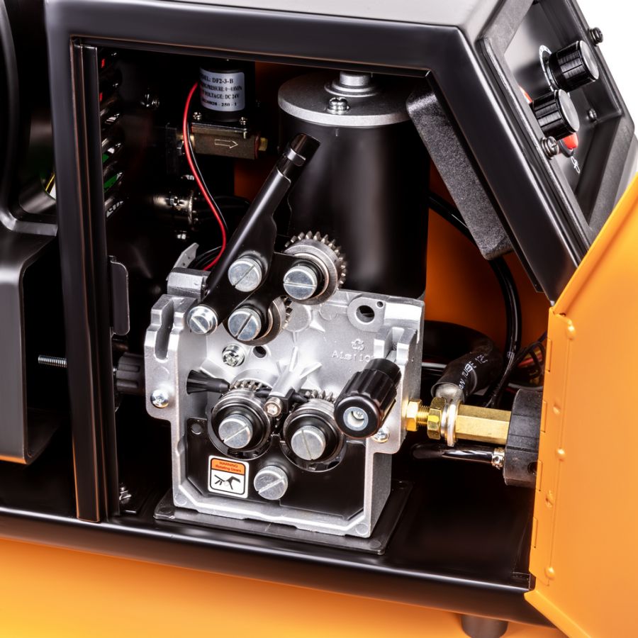 Сварочный полуавтомат FoxWeld UNO MIG 351 SYN - фото