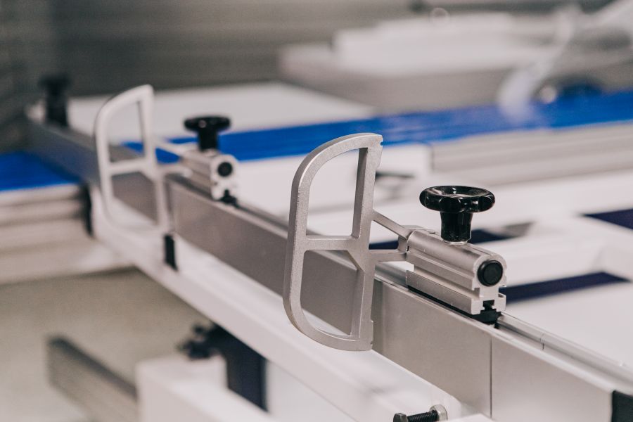 Форматно-раскроечный станок DELTAMACHINERY DM-3200H - фото