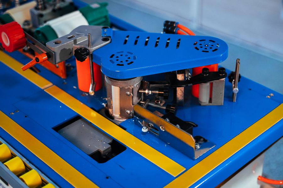 Кромкооблицовочный станок DELTAMACHINERY DM-110 - фото