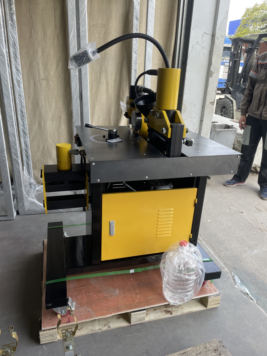 Станок шинообрабатывающий универсальный гидравлический СШГ-200 - фото