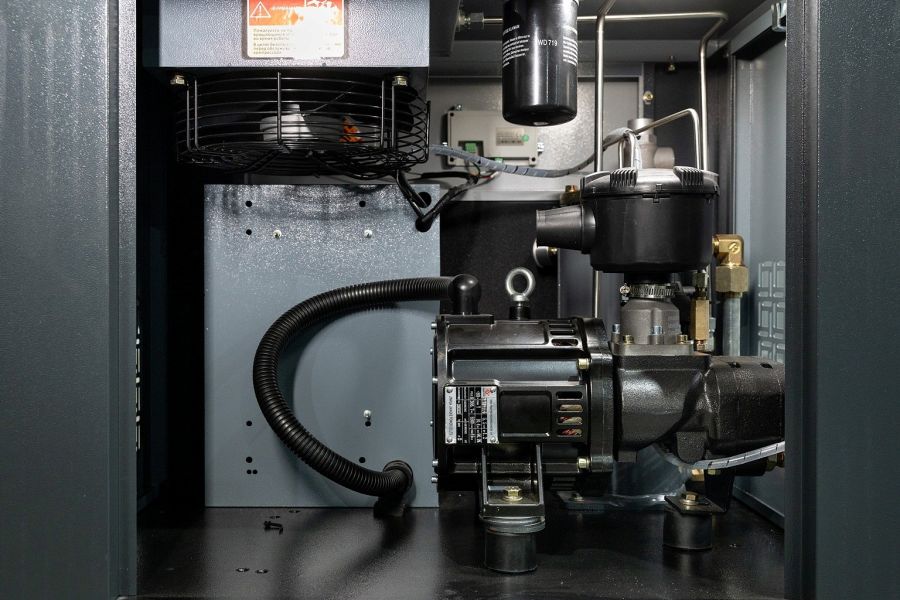 Компрессор винтовой Ironmac IC 10/8 C VSD IP 54 - фото