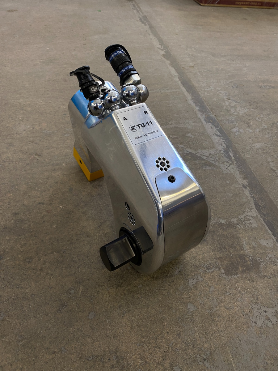 Гайковерт гидравлический TU-11 (15807Нм, приводной квадрат 1.5") - фото