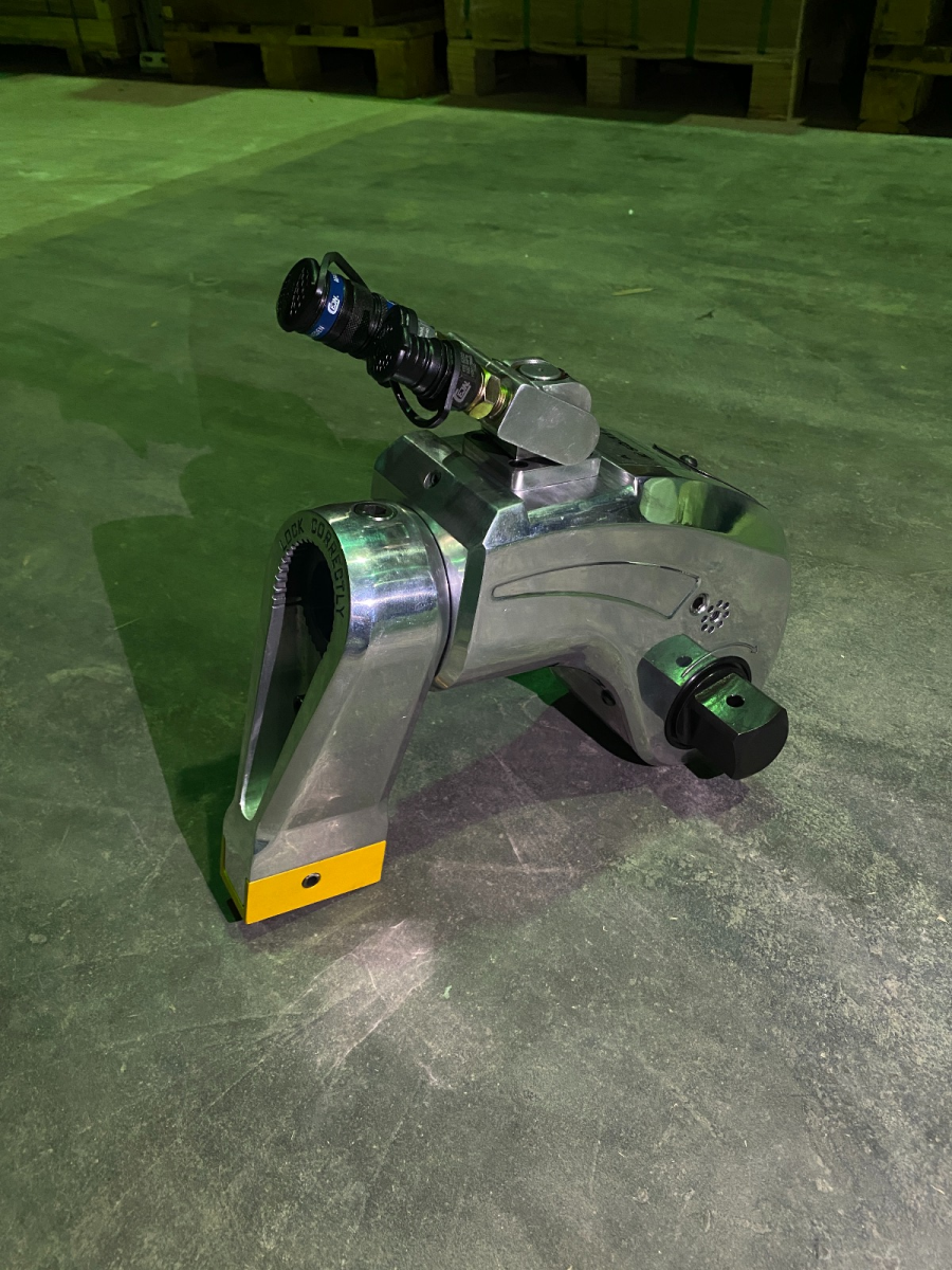 Гайковерт гидравлический SQ-11 (15807Нм, приводной квадрат 1.5") - фото