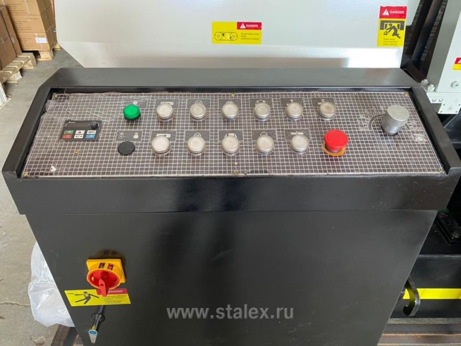 Двухколонный полуавтоматический ленточнопильный станок Stalex SBS-650 - фото
