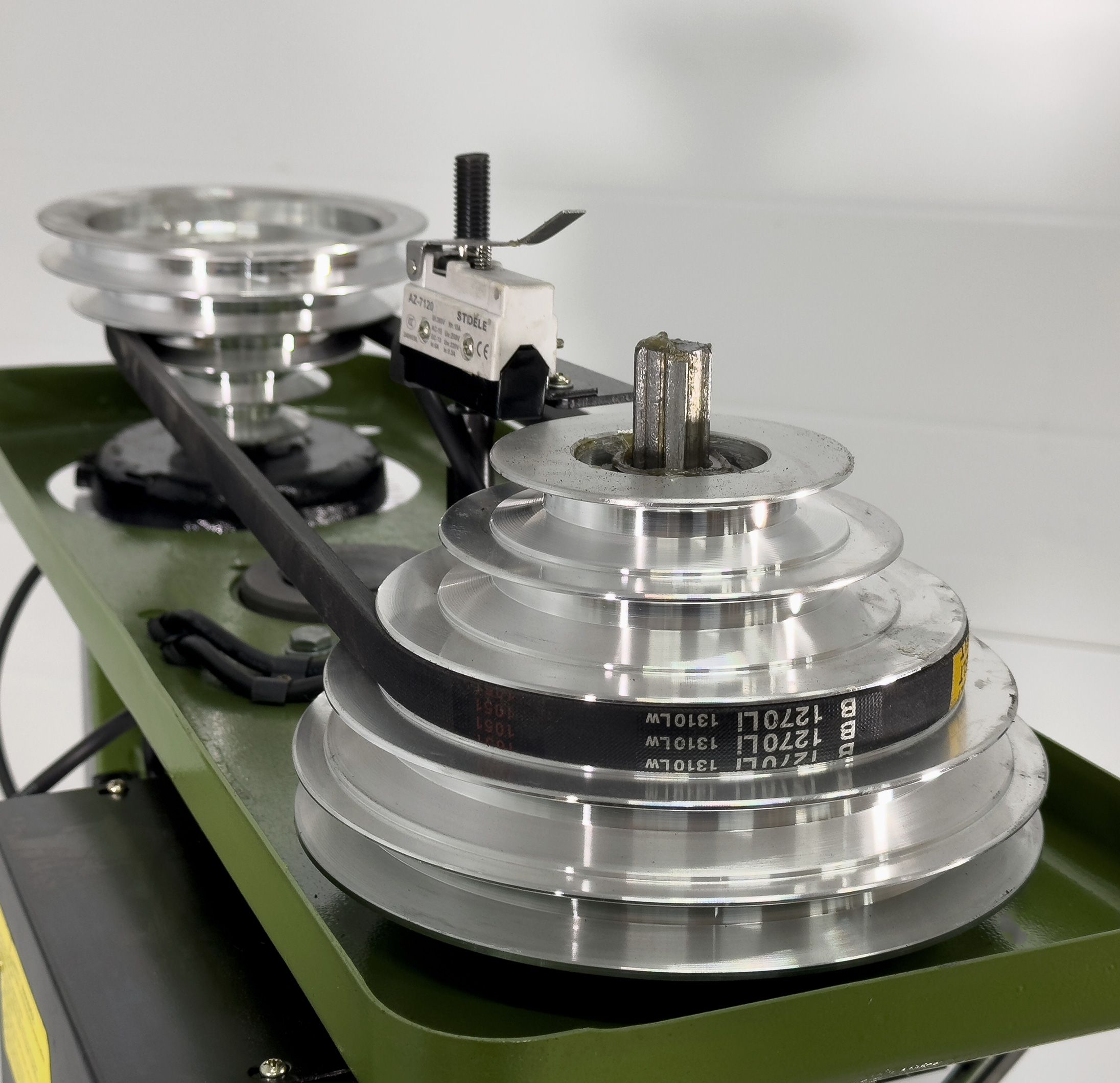 Сверлильно-резьбонарезной станок AURA CM-25Z/380 - фото