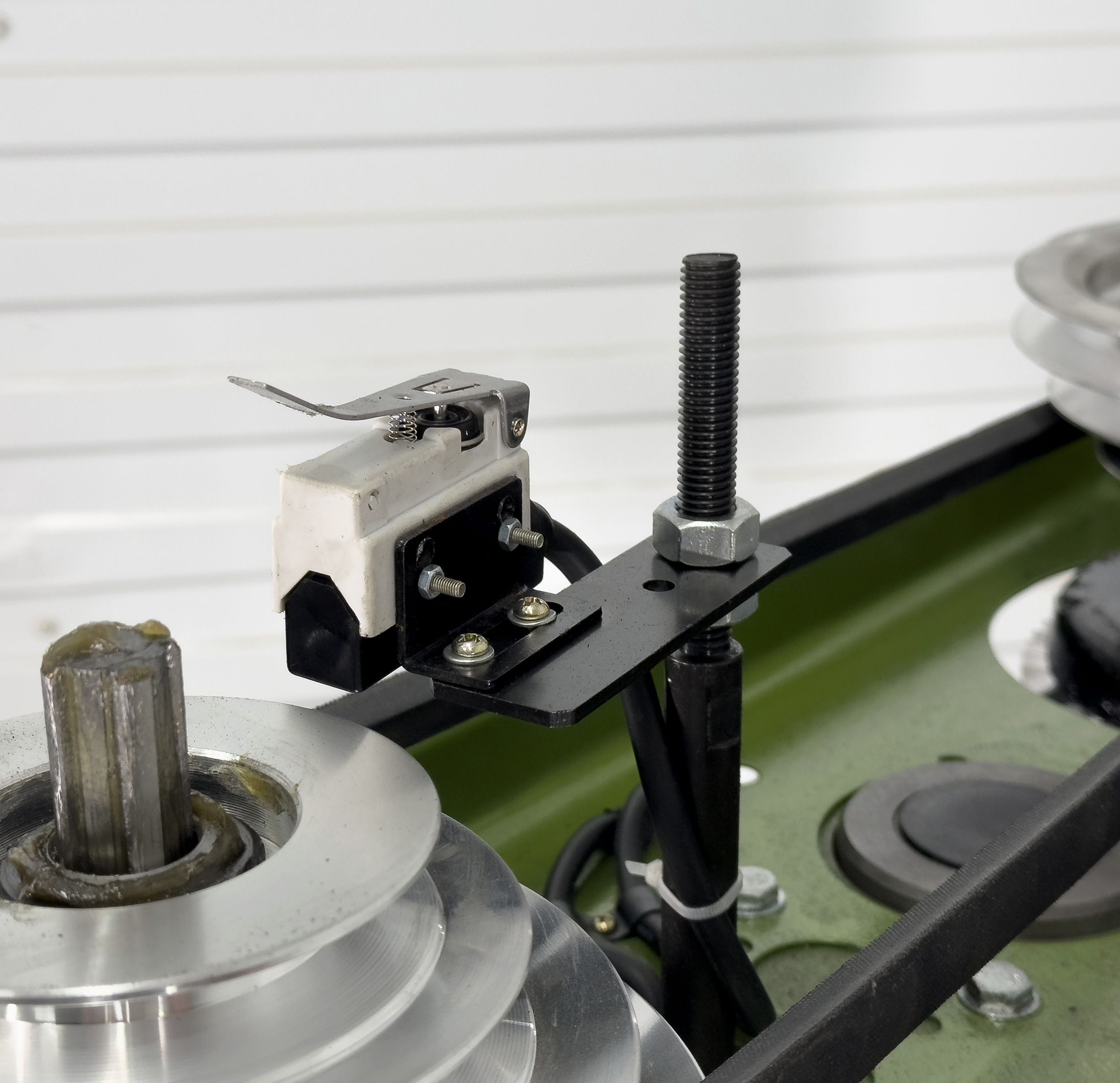 Сверлильно-резьбонарезной станок AURA CM-25Z/380 - фото