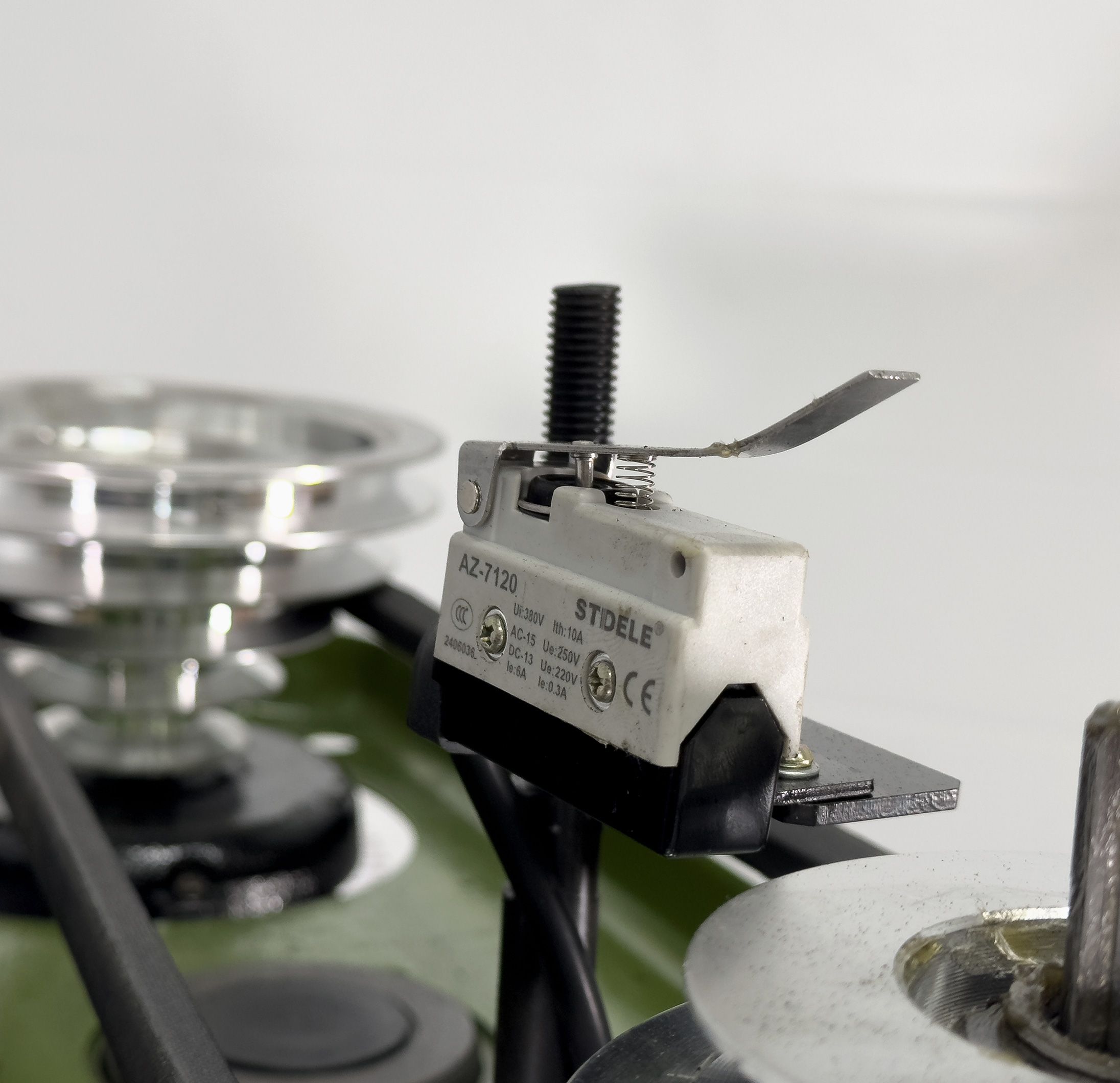 Сверлильно-резьбонарезной станок AURA CM-25Z/380 - фото