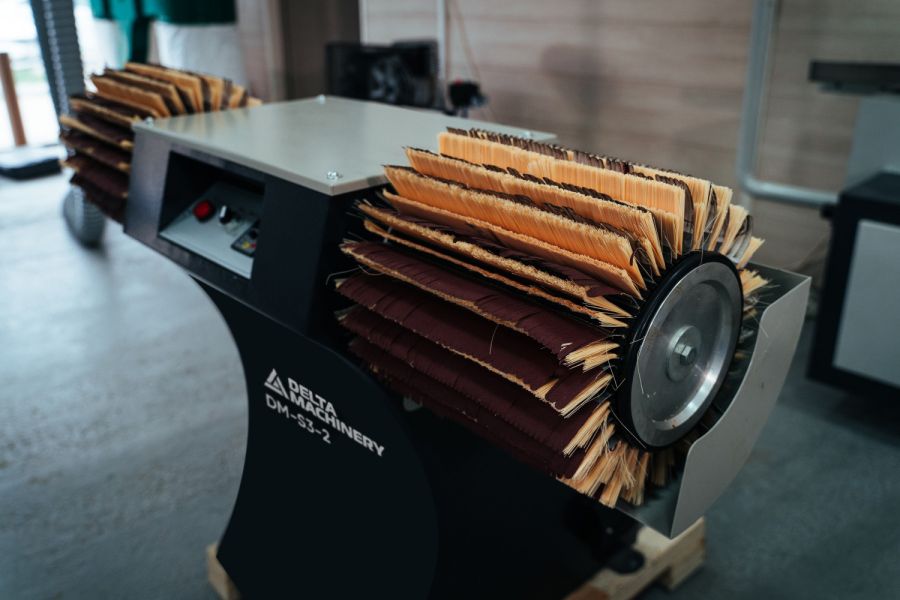 Щеточно-шлифовальный станок DELTAMACHINERY DM-S3-2 - фото