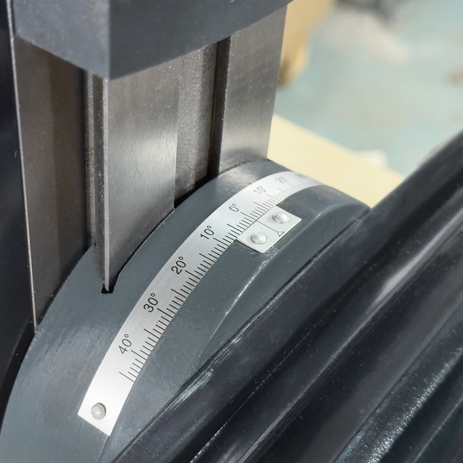 Вертикально-фрезерный станок PROMA FPX-25Е - фото