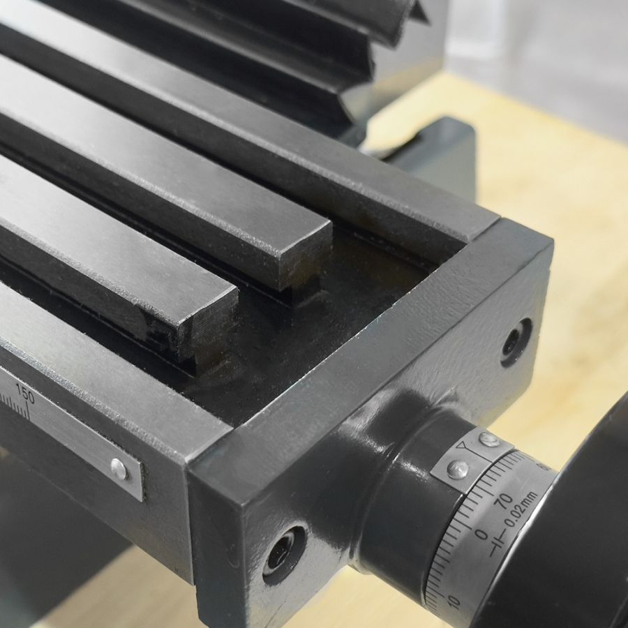 Вертикально-фрезерный станок PROMA FPX-25Е - фото