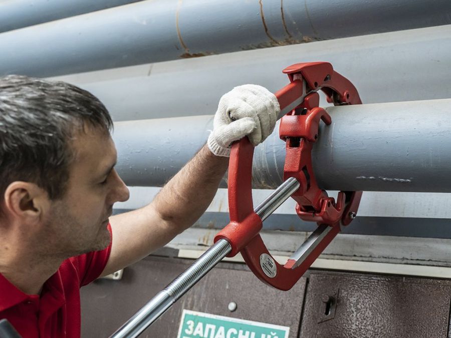 Труборез VOLL V4S с хомутной защелкой - фото