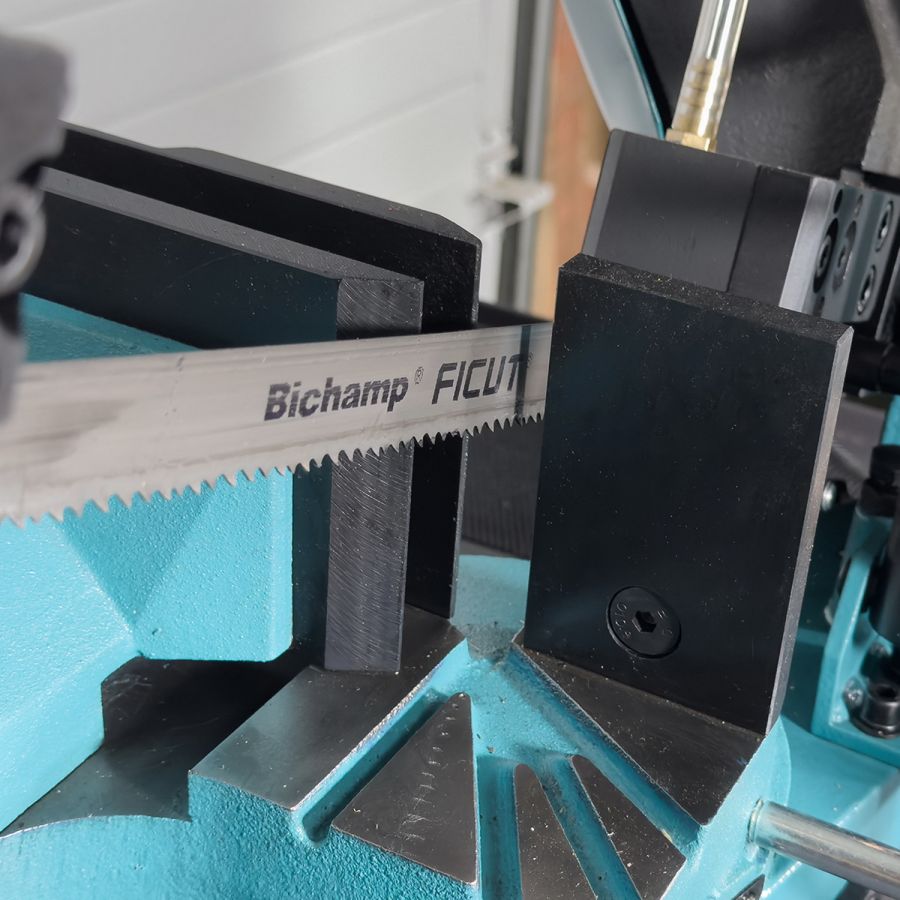 Ленточная пила по металлу AURA LM-220G/380 - фото