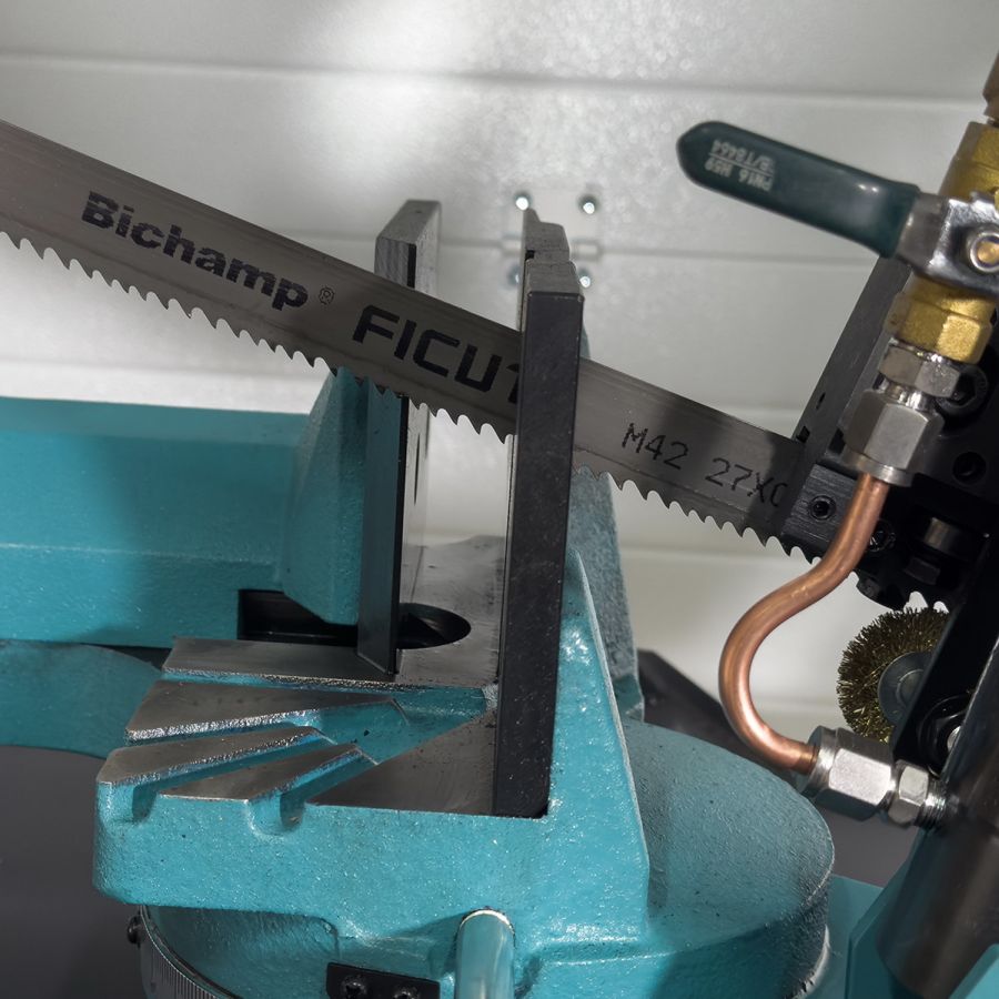 Ленточная пила по металлу AURA LM-220G/380 - фото