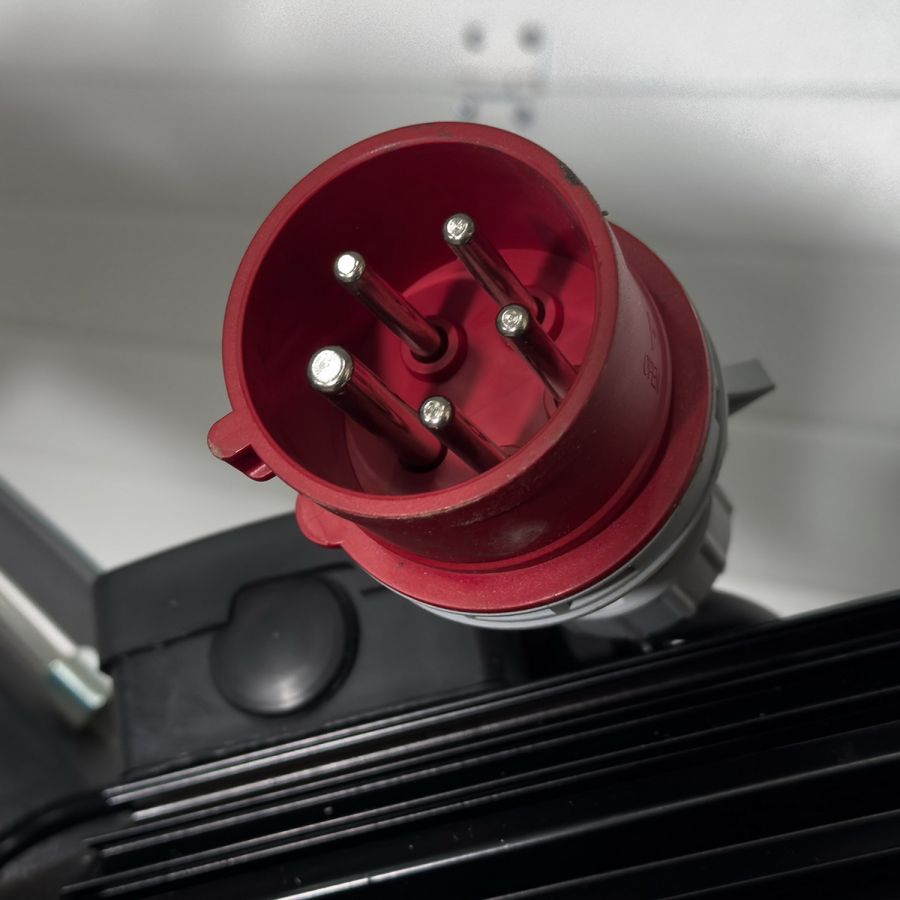 Ленточная пила по металлу AURA LM-220G/380 - фото