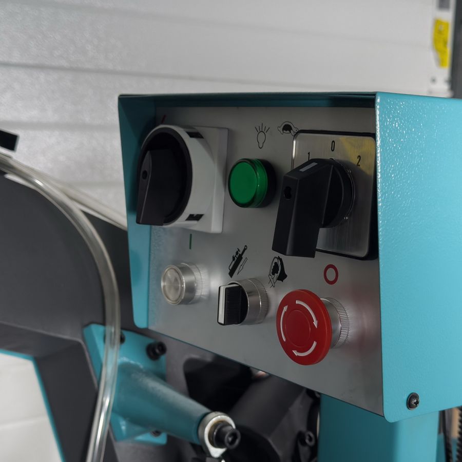 Ленточная пила по металлу AURA LM-220G/380 - фото