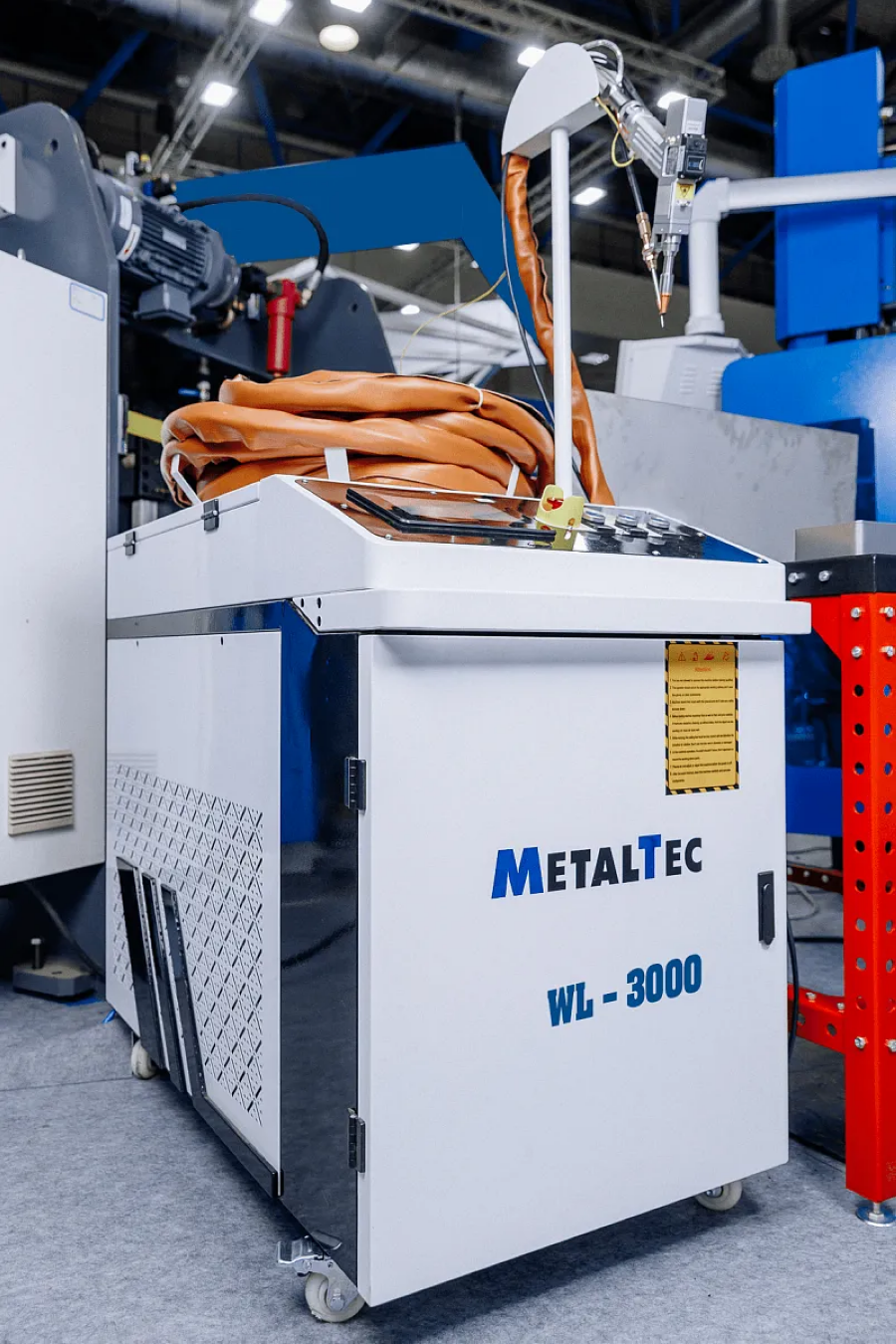 Оптоволоконная лазерная сварочная установка MetalTec WL 3000 - фото