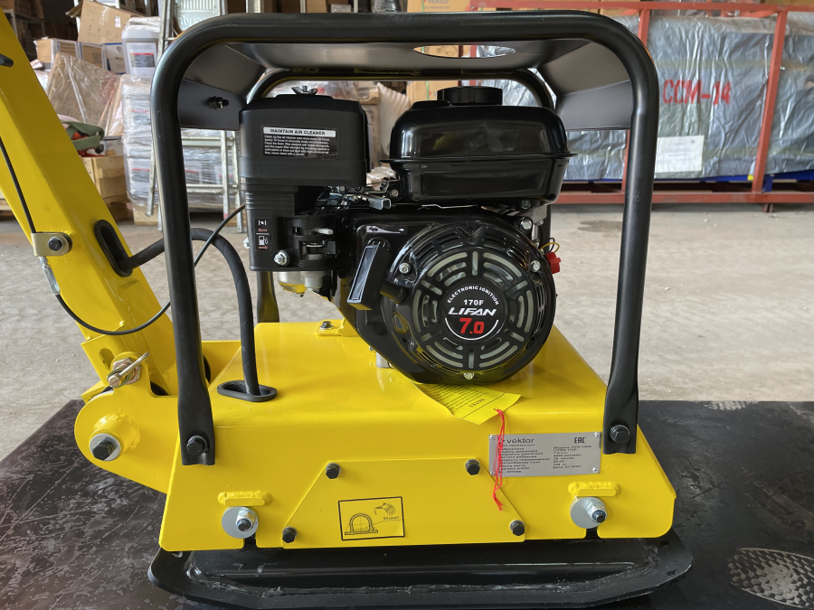 Виброплита VEKTOR VPG-140A - фото