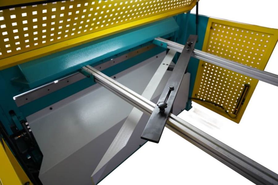 Гильотина электромеханическая ISITAN ERGM 1320x2,5 - фото