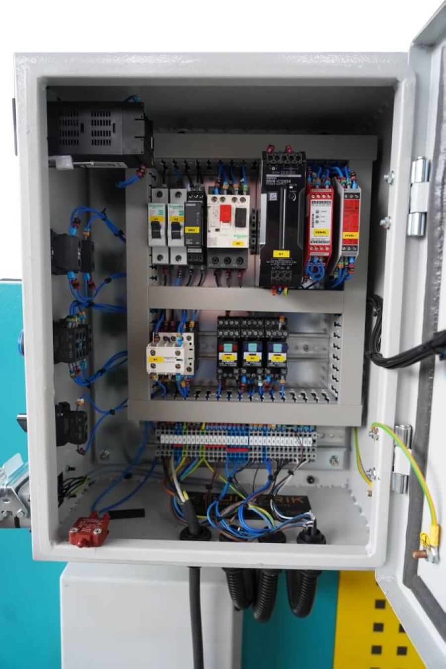 Гильотина электромеханическая ISITAN ERGM 1320x2,5 - фото