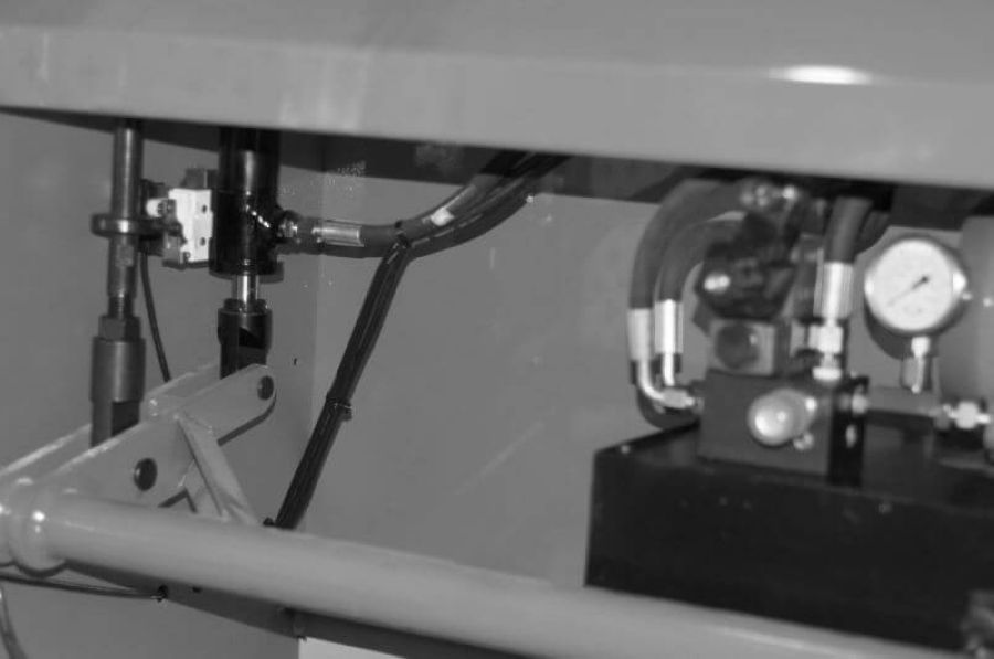 Гильотина гидравлическая STALEX HQ01-1.6X2500B - фото