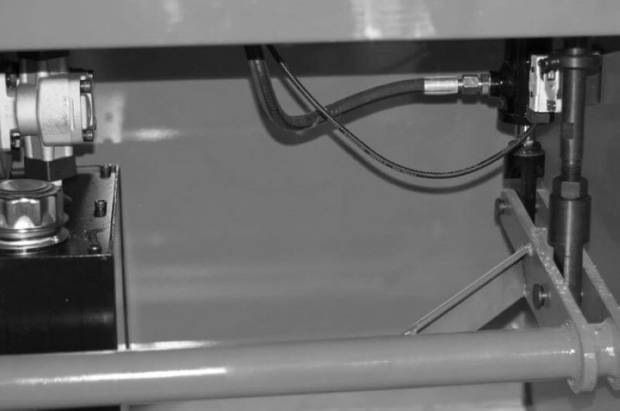 Гильотина гидравлическая STALEX HQ01-1.6X2500B - фото