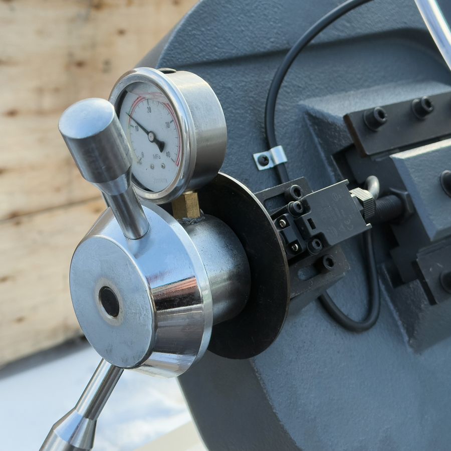 Ленточная пила по металлу PROMA PPS-270HPA - фото