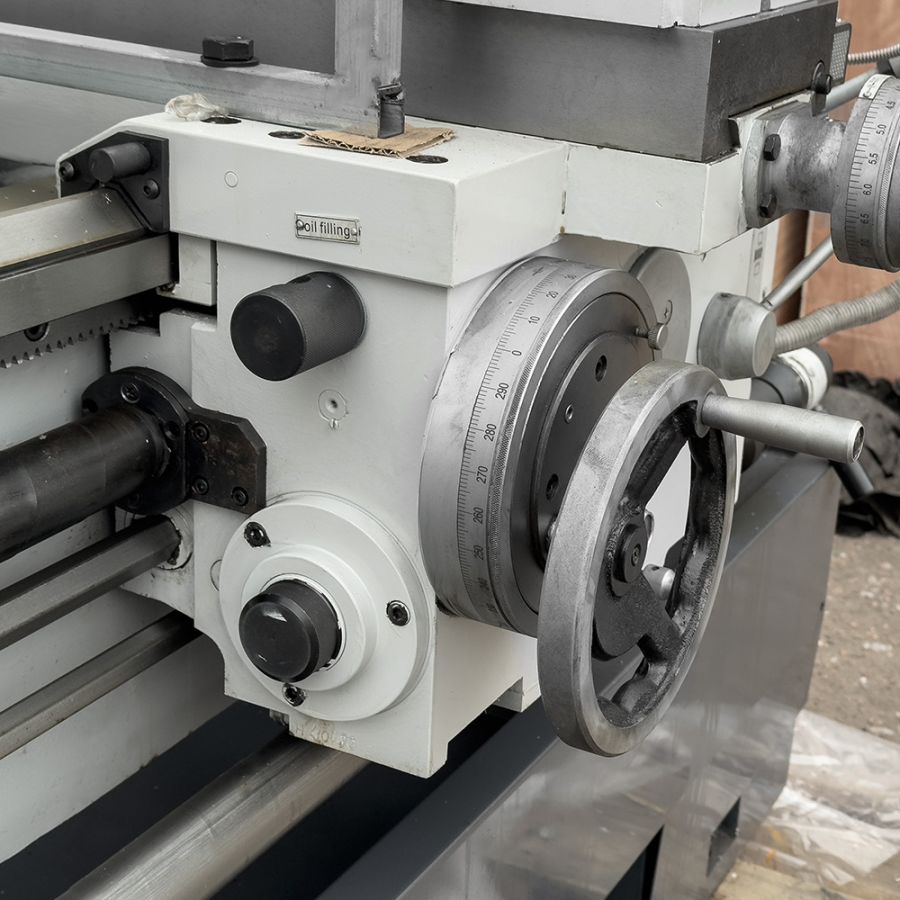 Универсальный токарный станок VISPROM SPV-1500/660 с УЦИ - фото